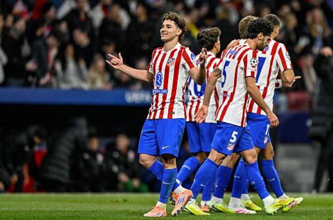 莱万：现在最好不要谈论亚马尔；合同的事我不着急（莱万：暂不谈亚马尔，合同问题我不急）